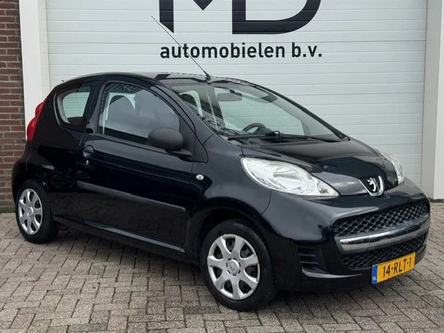 Peugeot 107 (2011) — foto 1