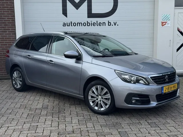Peugeot 308 (2018) — foto 1