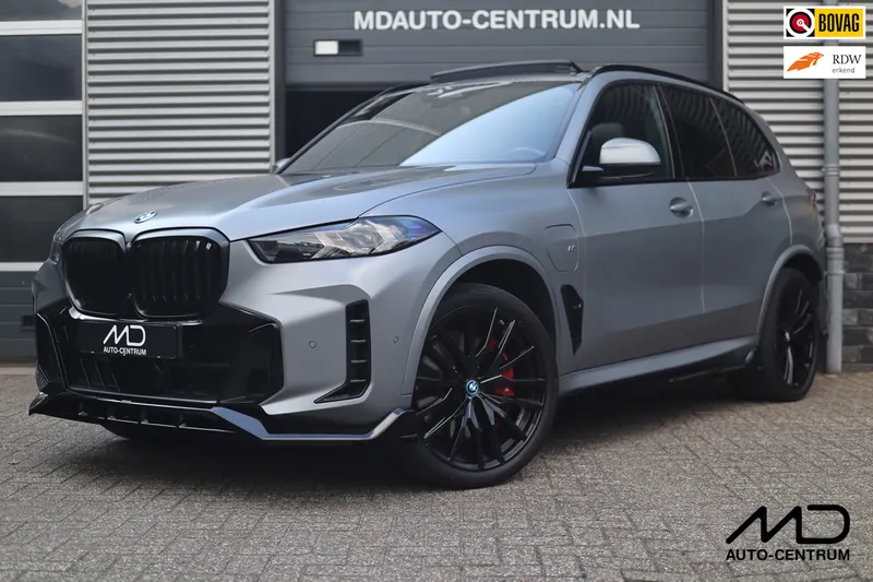 BMW X5 (2023)