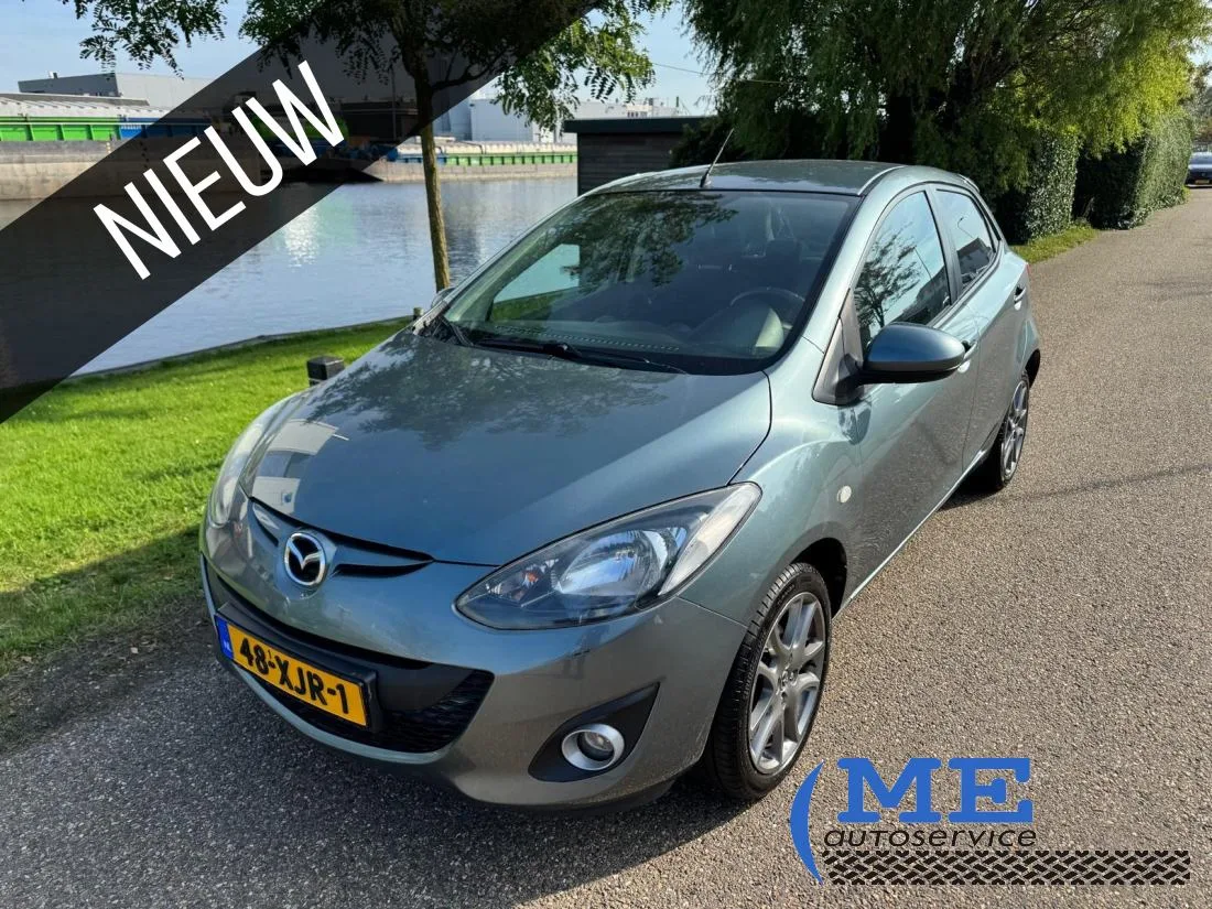Mazda 2 (2012) — foto 1