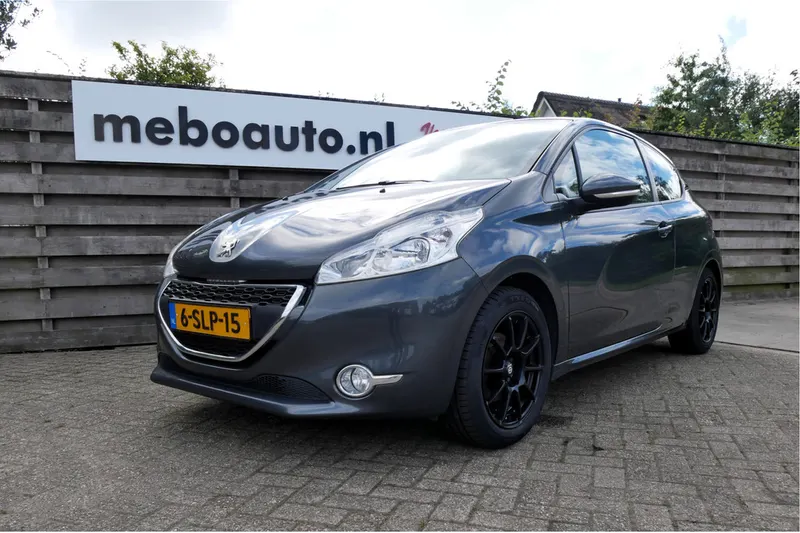 Peugeot 208 (2013)