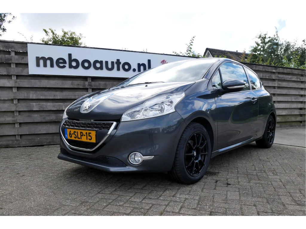 Peugeot 208 (2013) — foto 1