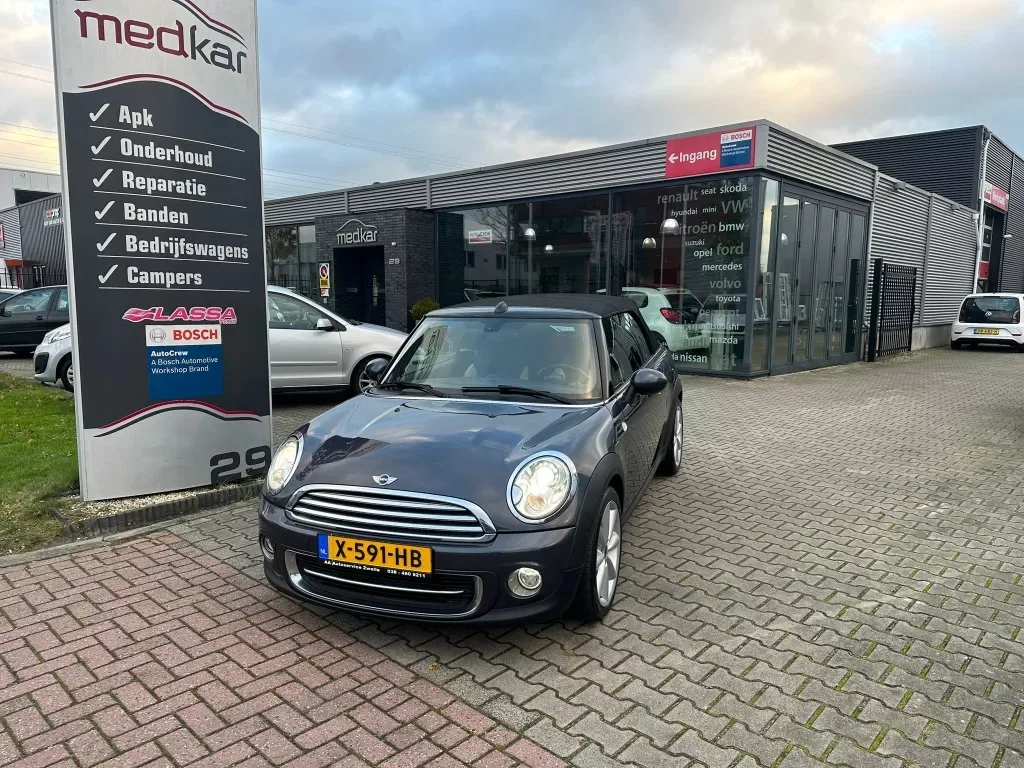 MINI Cabrio (2015) — foto 1