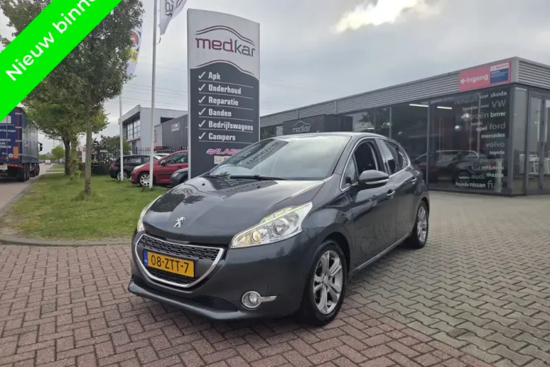 Peugeot 208 (2013)