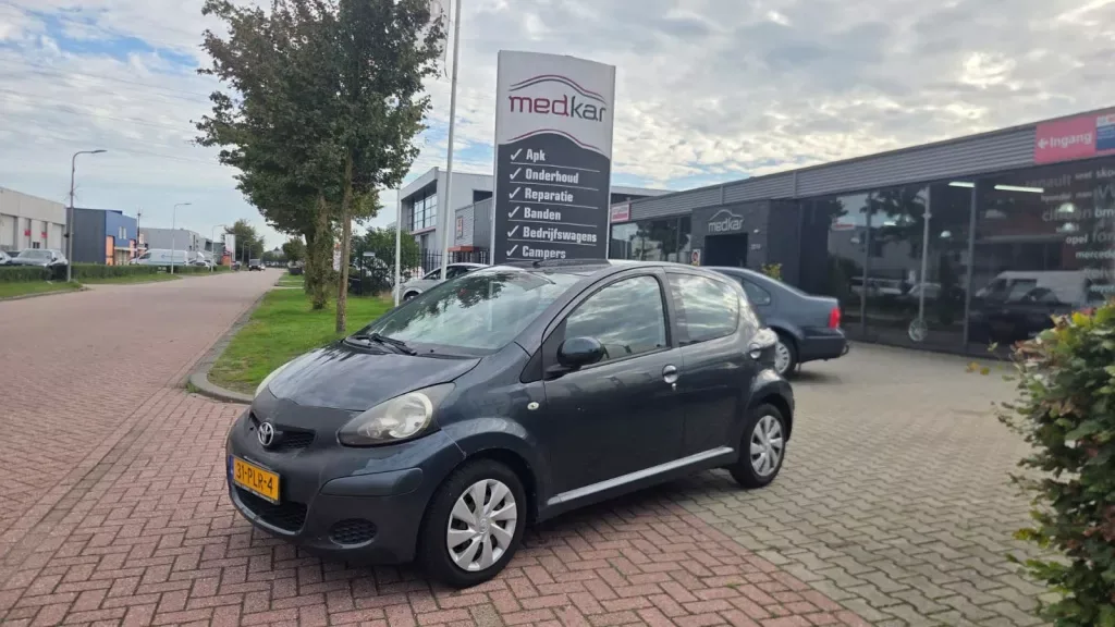 Toyota Aygo (2011) — foto 1