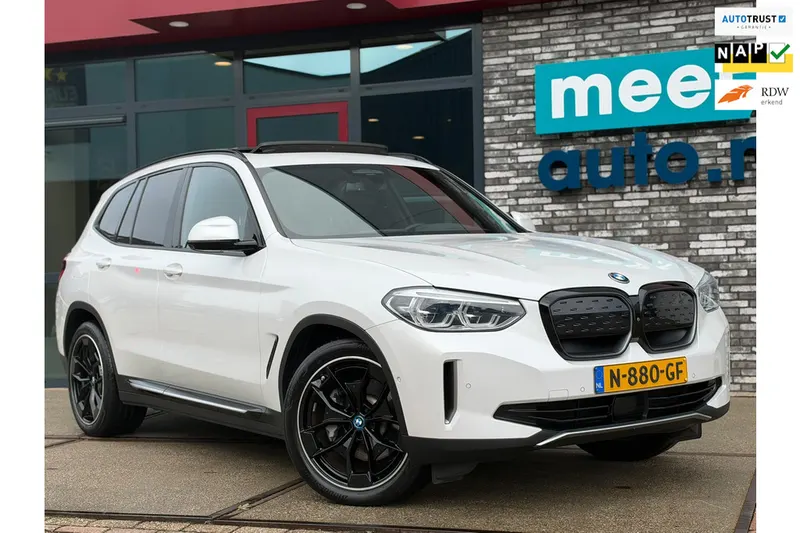 BMW iX3 (2021)