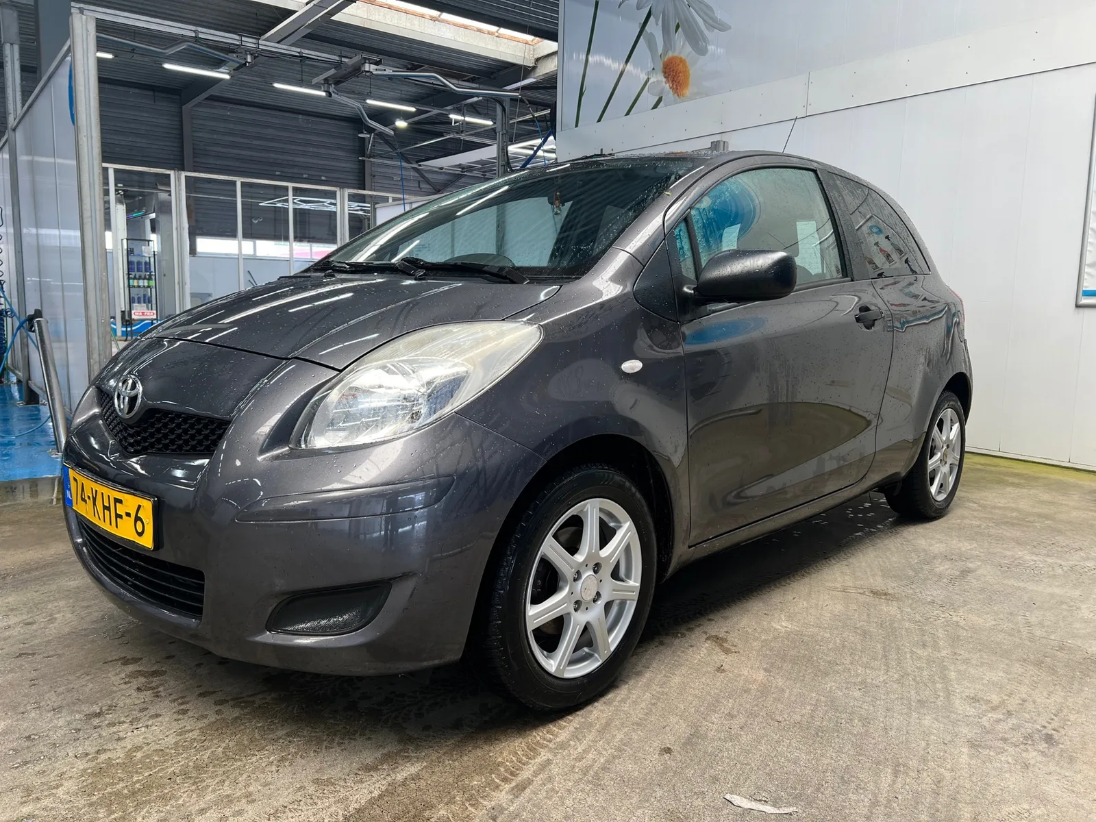 Toyota Yaris (2009) — foto 1