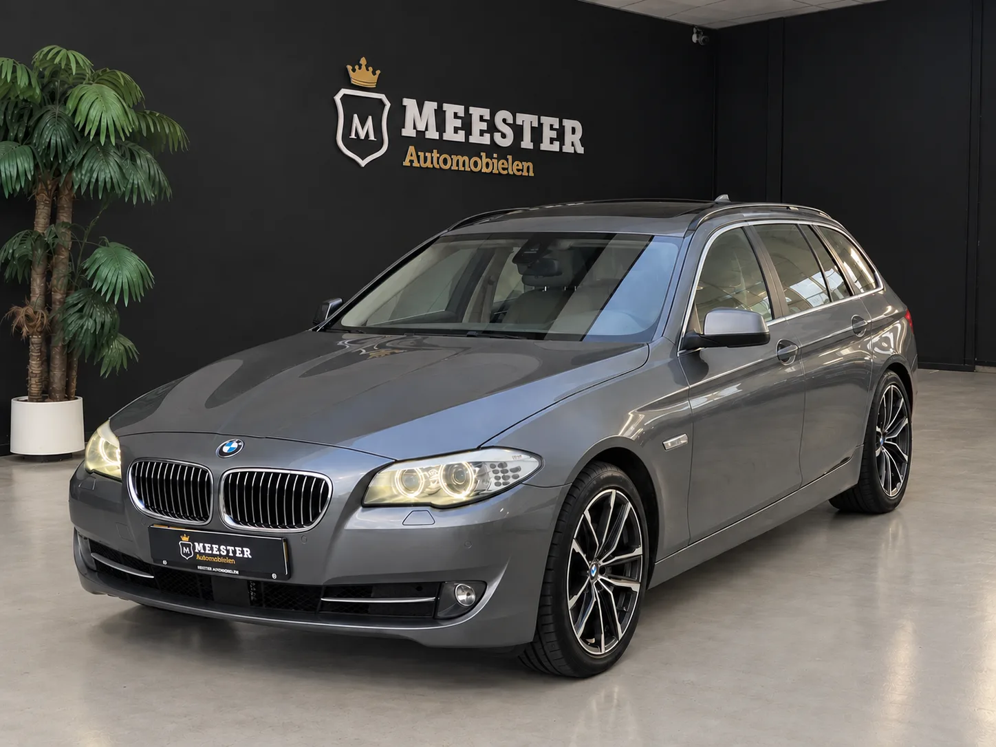 BMW 5-Serie (2012) — foto 1