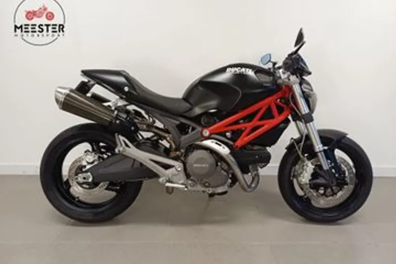 Ducati Monster 696 (2009)