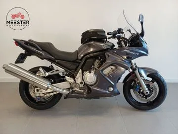 YAMAHA FZS (2005) — foto 1