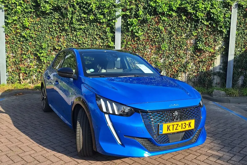 Peugeot e-208 (2020)