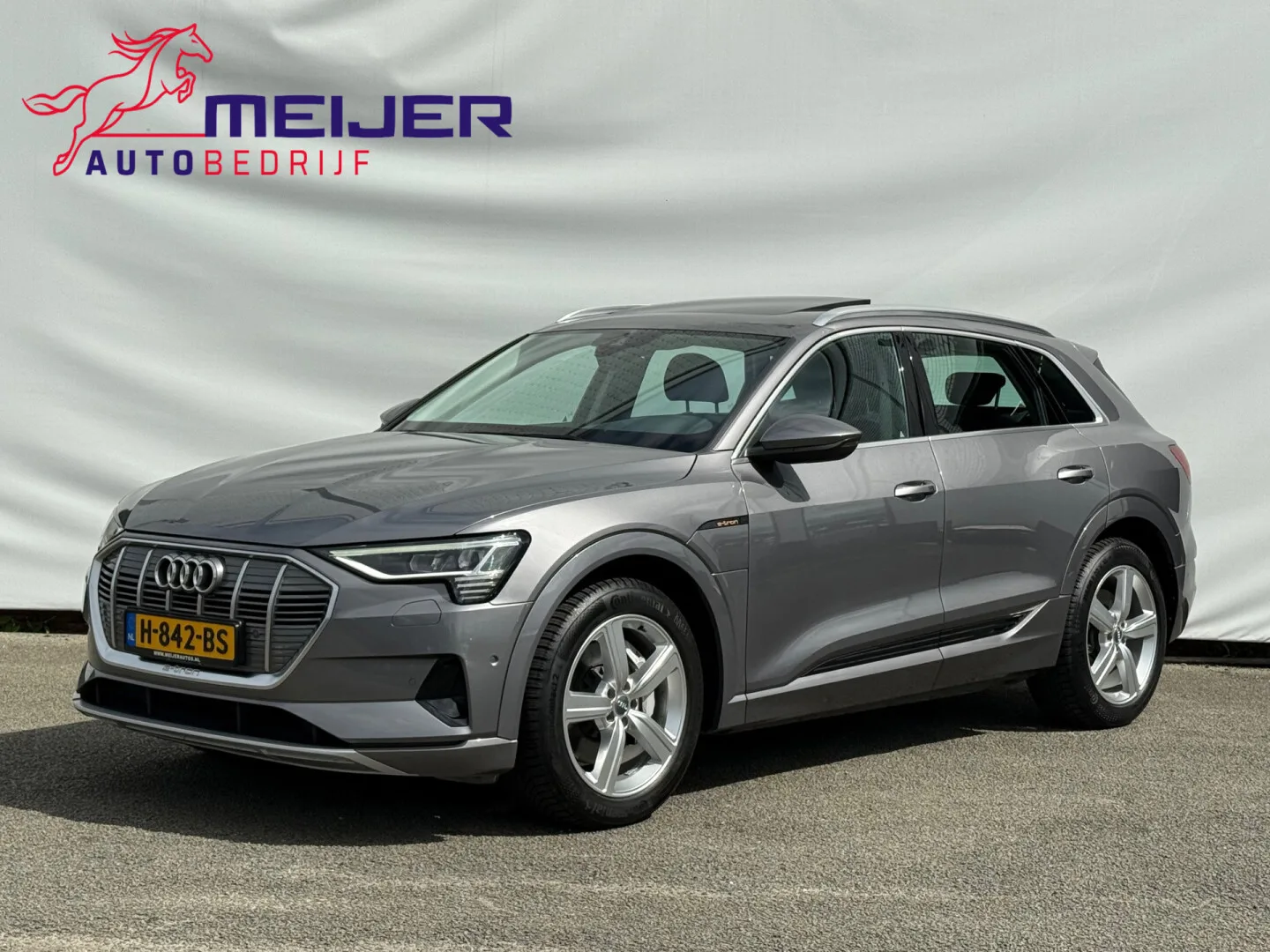 Audi e-tron (2019) — foto 1