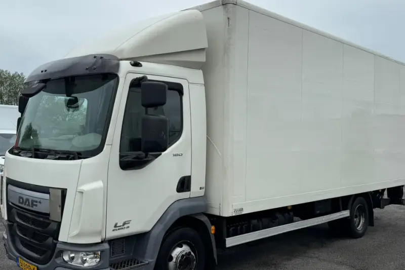 Daf Lf (2015)