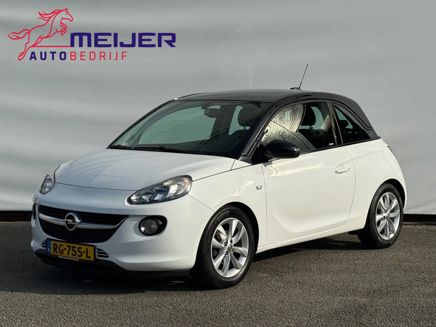 Opel Adam (2017) — foto 1