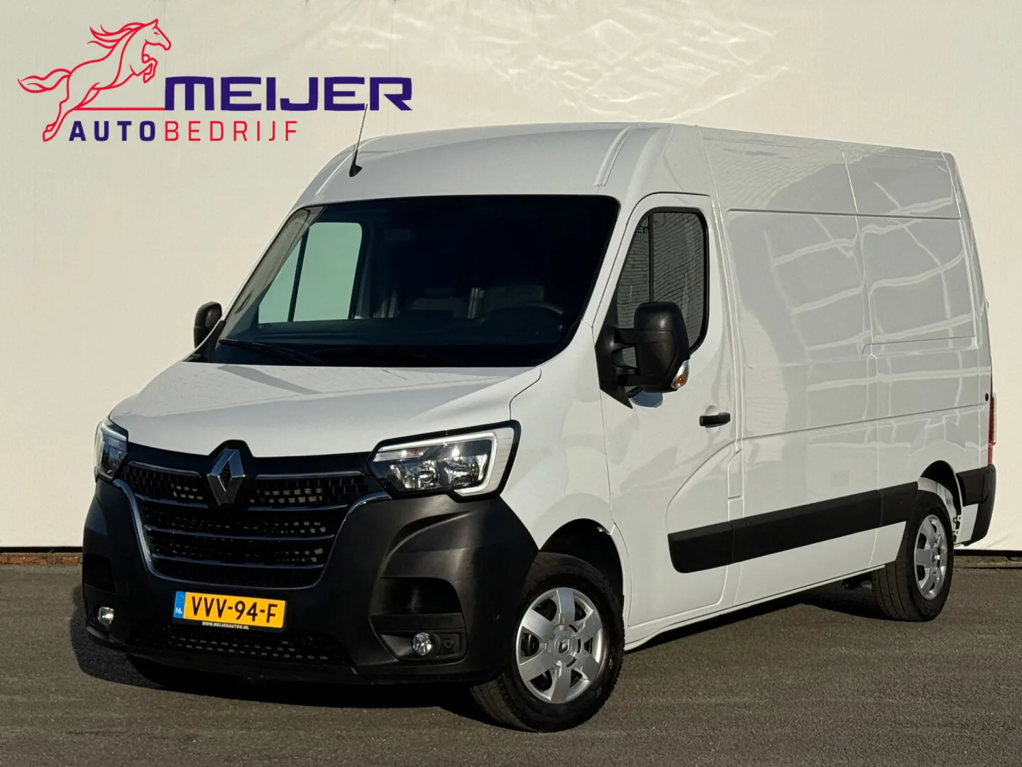 Renault Master (2023) — foto 1