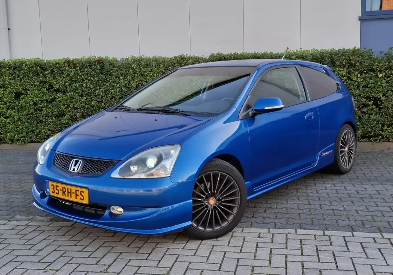 Honda Civic (2005) — foto 1