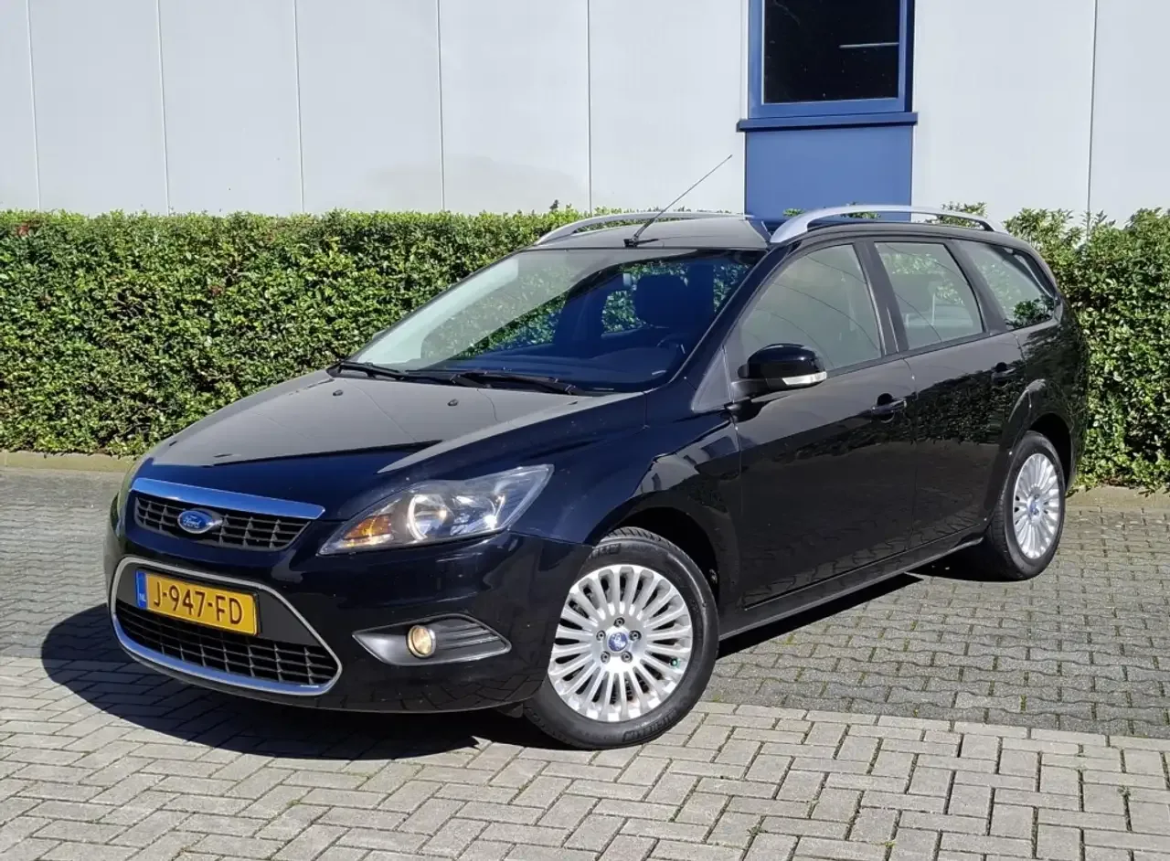 Ford Focus (2010) — foto 1