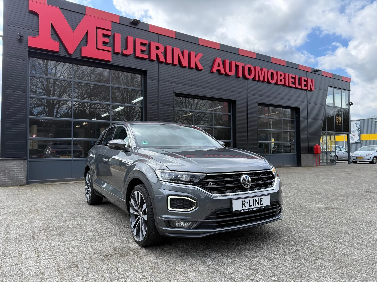 Volkswagen T-Roc (2018) — foto 1