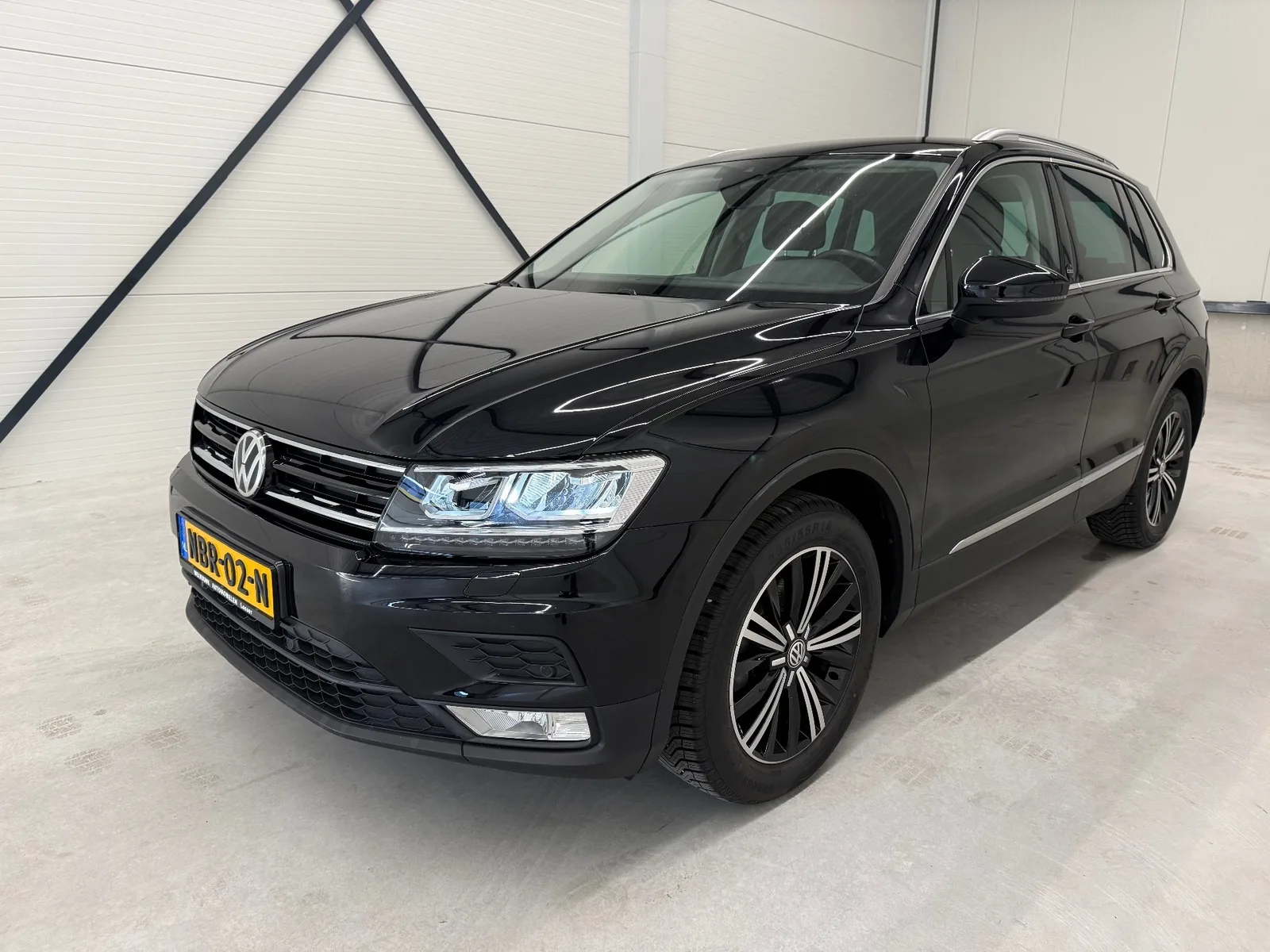 Volkswagen Tiguan (2017) — foto 1