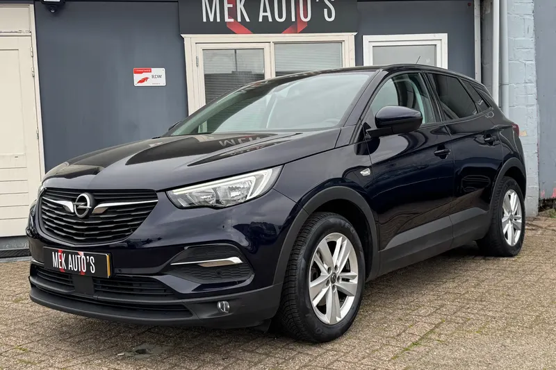Opel Grandland X (2018)