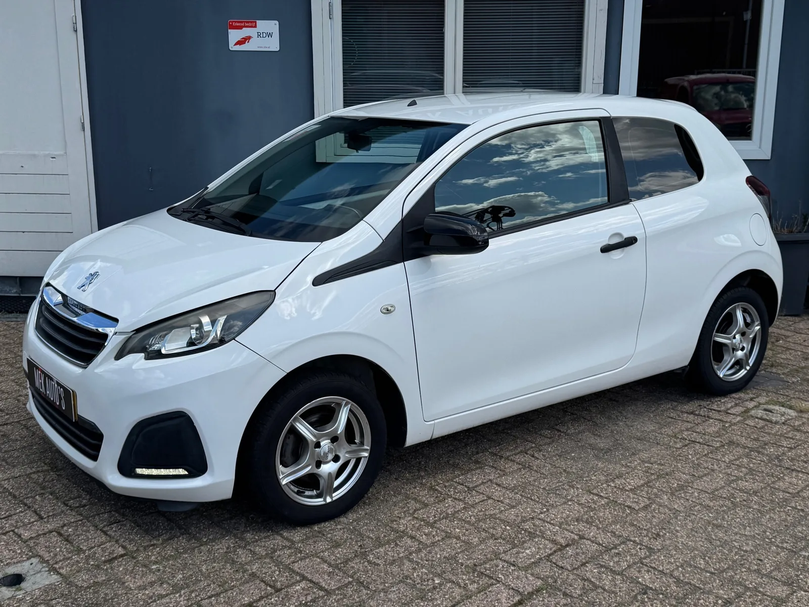 Peugeot 108 (2015) — foto 1