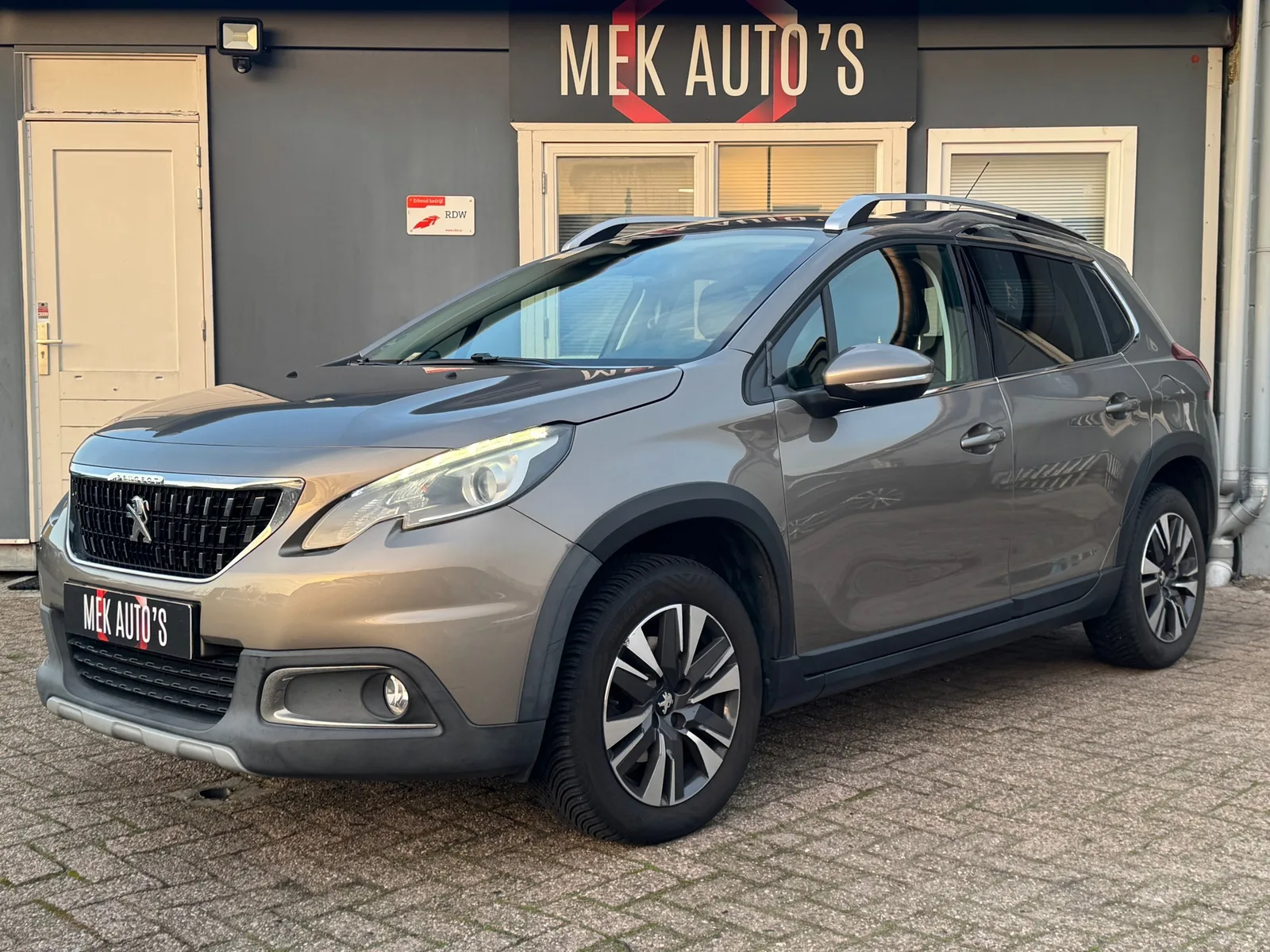 Peugeot 2008 (2017) — foto 1