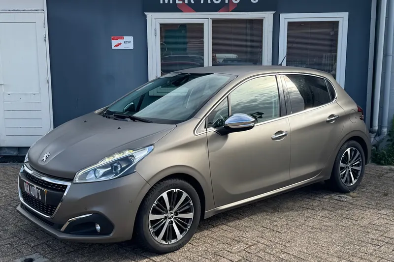 Peugeot 208 (2016)