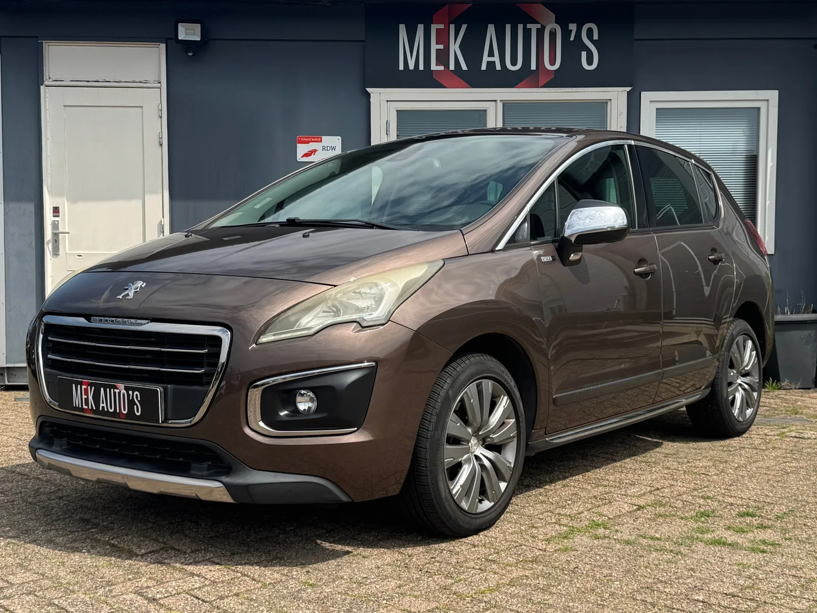 Peugeot 3008 (2014) — foto 1