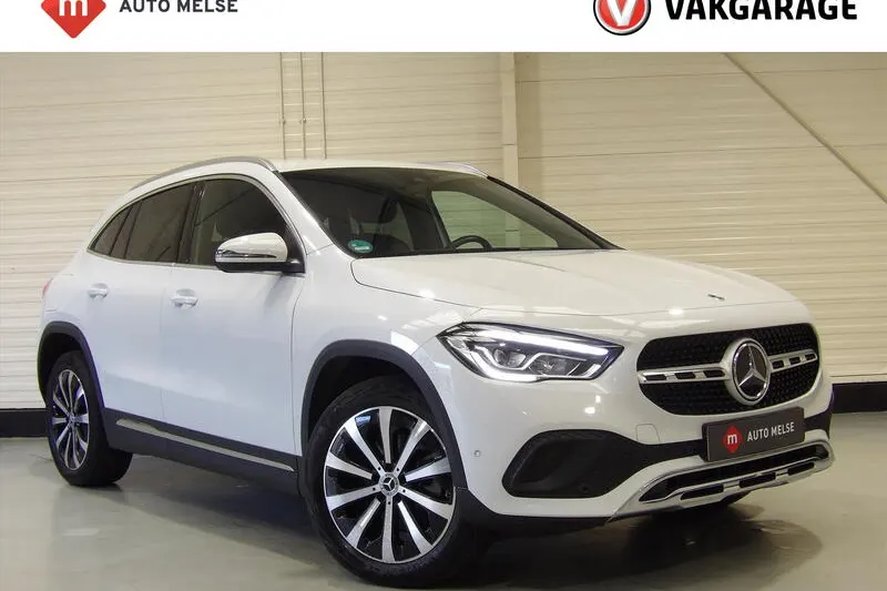 Mercedes-Benz GLA (2021)