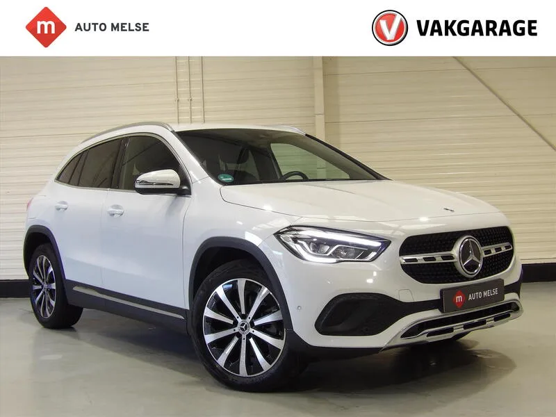 Mercedes-Benz GLA (2021) — foto 1