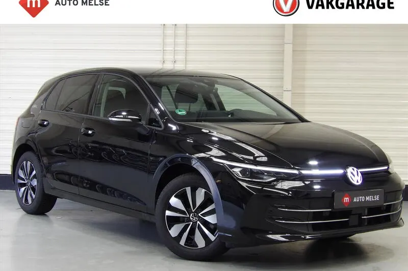 Volkswagen Golf (2025)