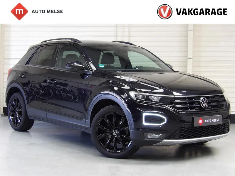 Volkswagen T-Roc (2022) — foto 1
