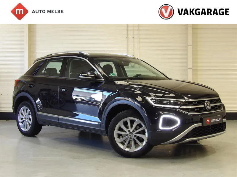 Volkswagen T-Roc (2022) — foto 1