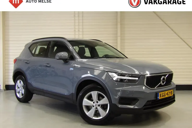 Volvo XC40 (2022)