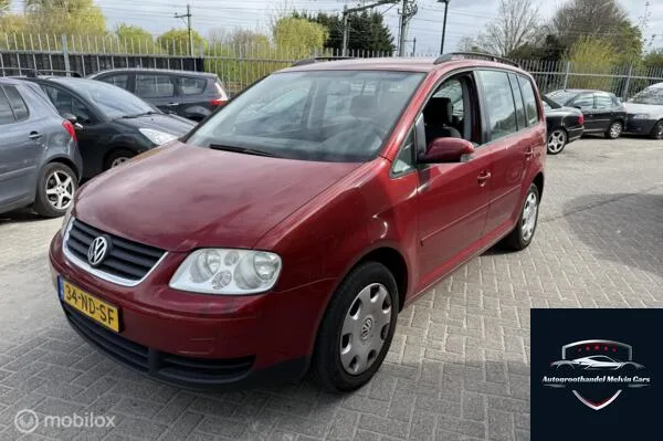 Volkswagen Touran (2003) — foto 1