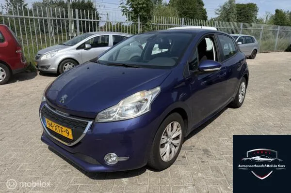 Peugeot 208 (2012) — foto 1