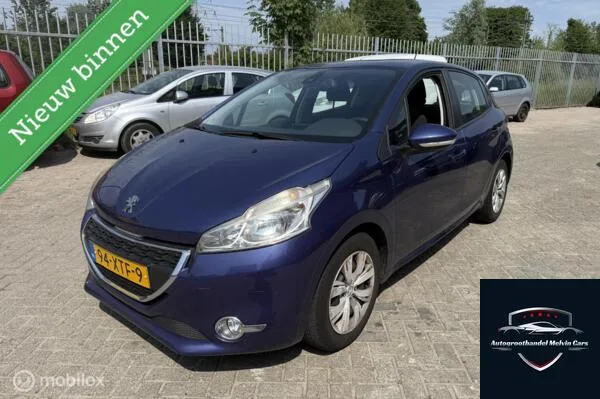 Peugeot 208 (2012) — foto 1
