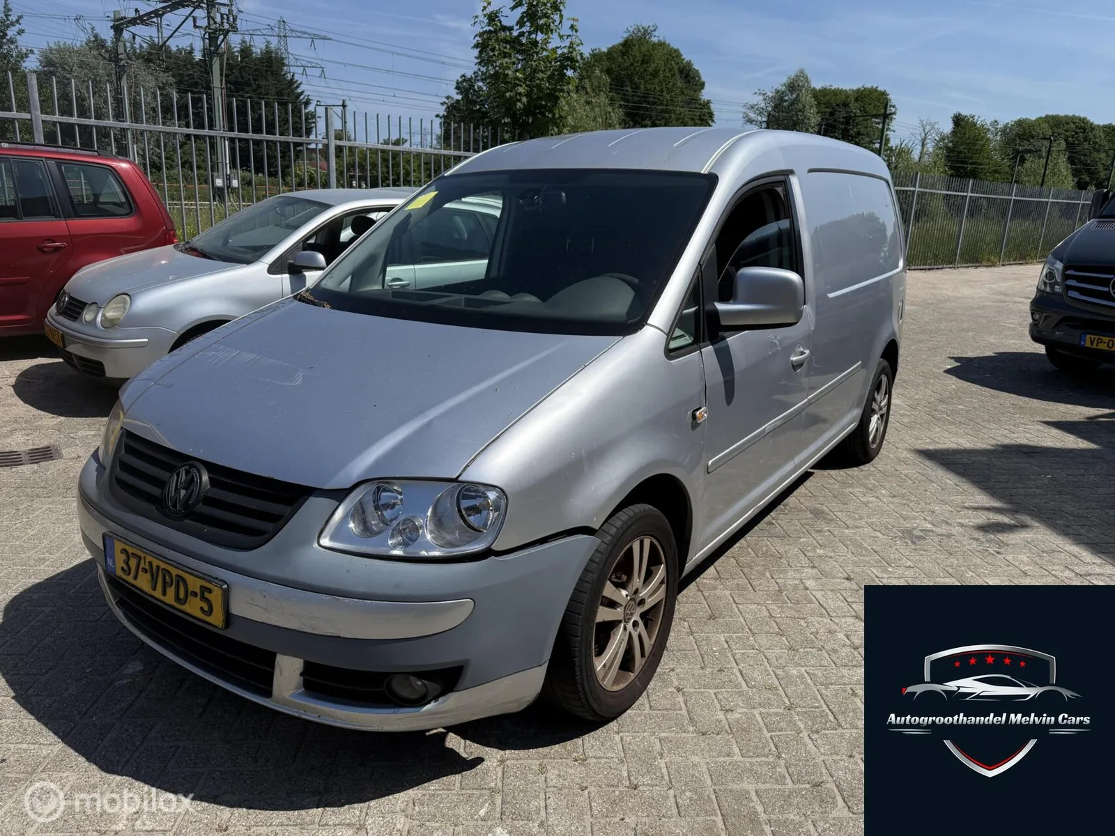 Volkswagen Caddy (2008) — foto 1