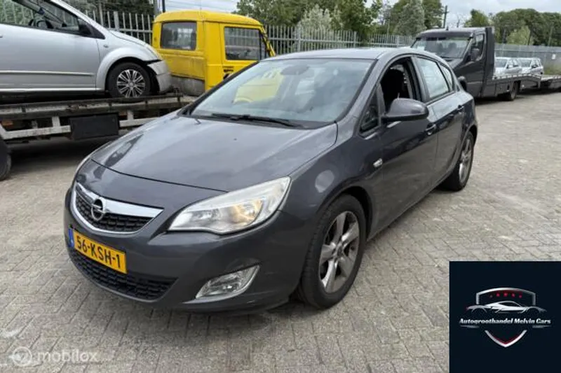 Opel Astra (2010)