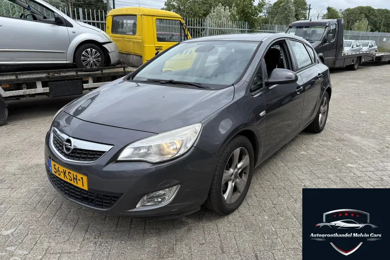 Opel Astra (2010)