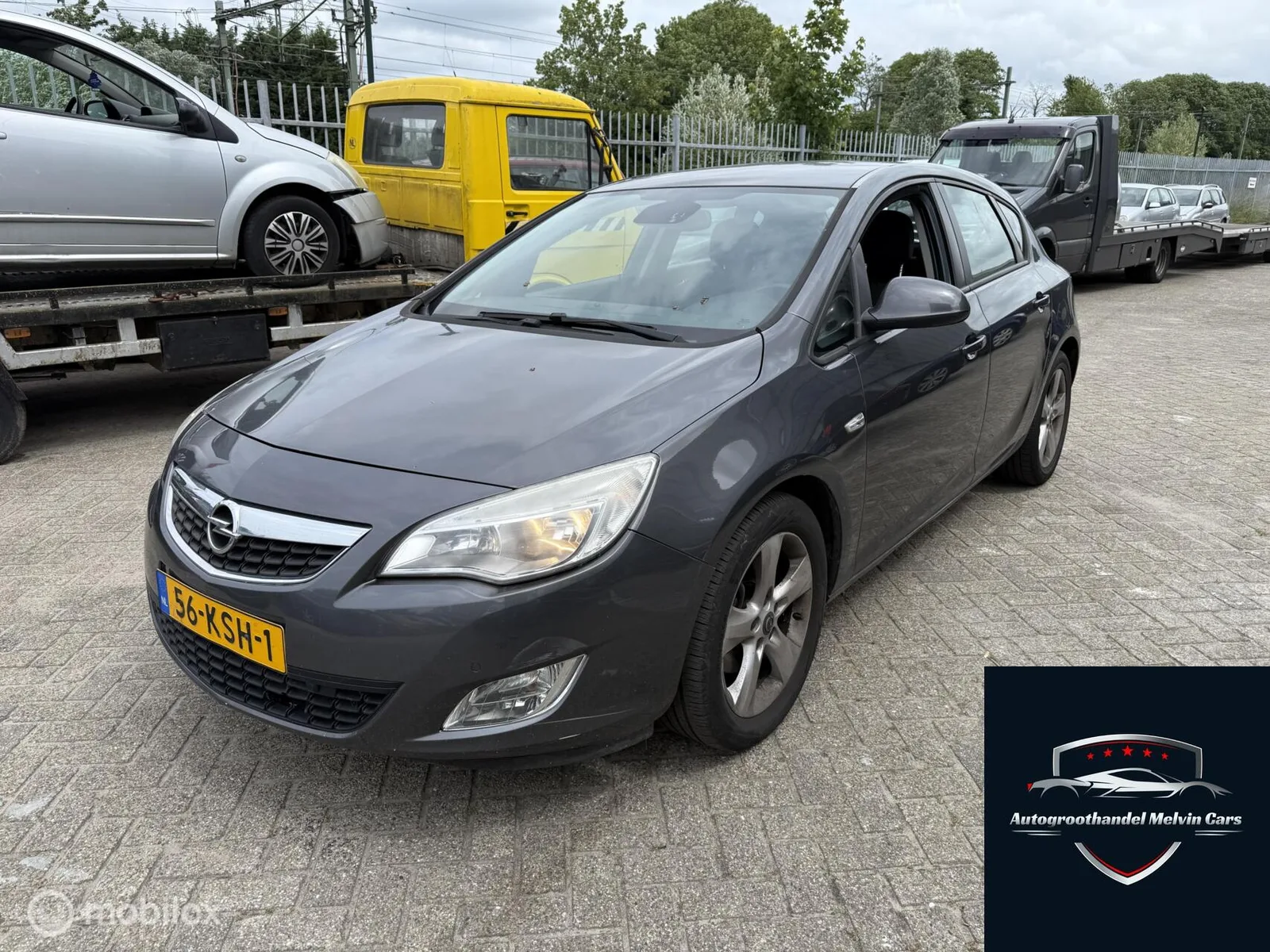 Opel Astra (2010) — foto 1
