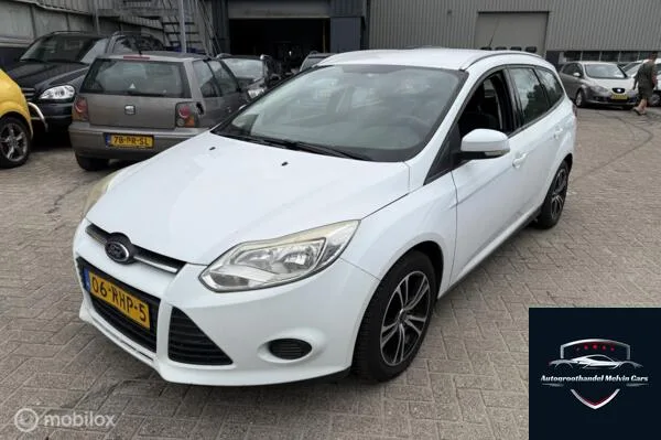 Ford Focus (2011) — foto 1