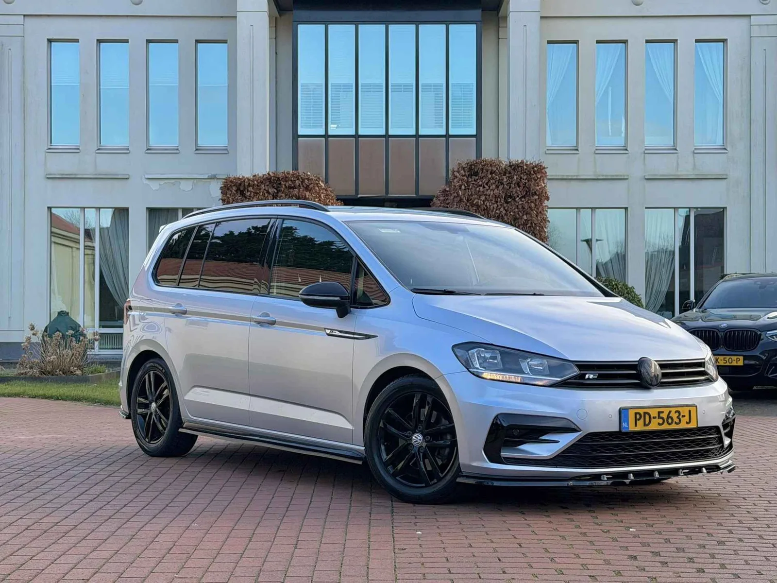 Volkswagen Touran (2017) — foto 1