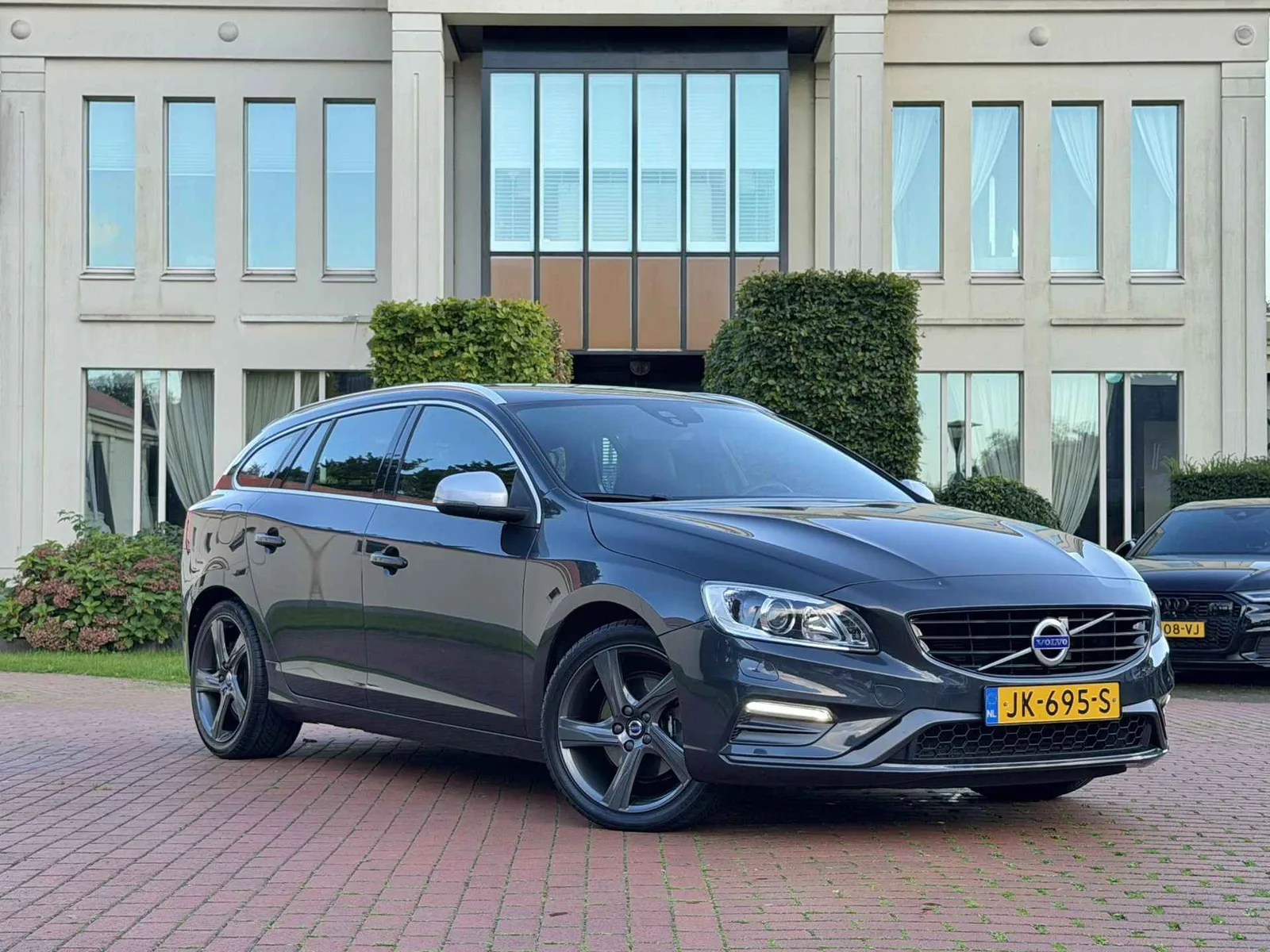 Volvo V60 (2016) — foto 1