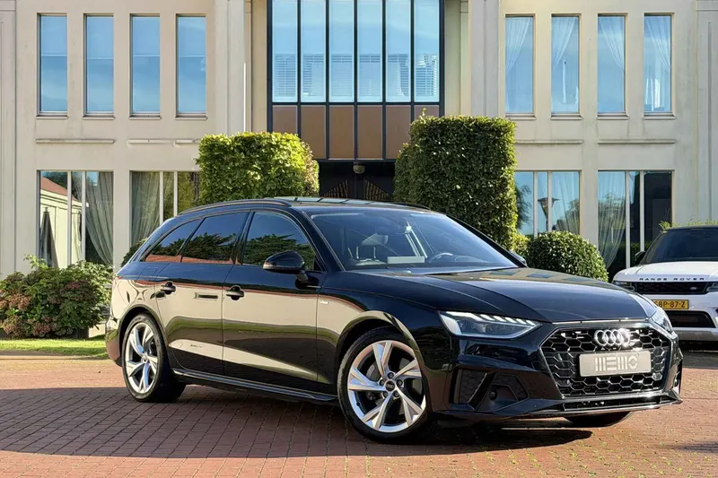 Audi A4 (2021)