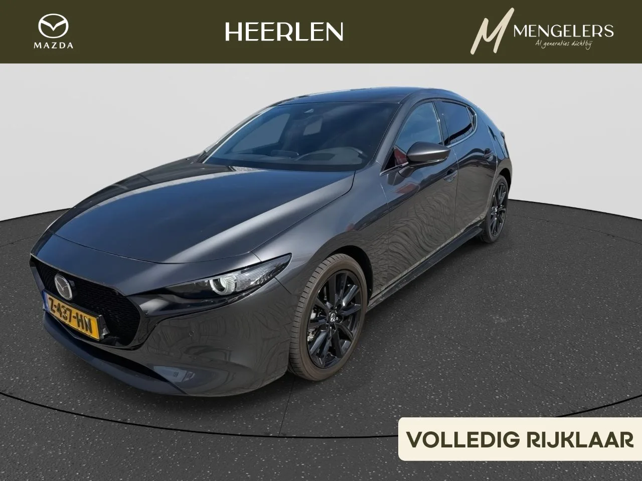 Mazda 3 (2023) — foto 1