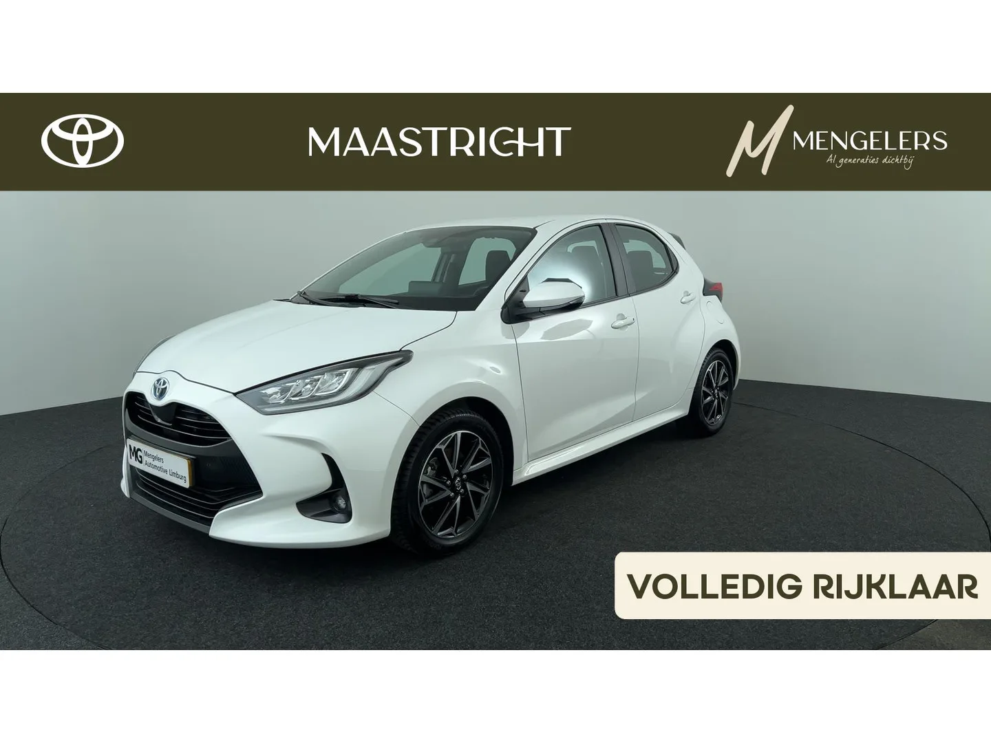 Toyota Yaris (2023) — foto 1