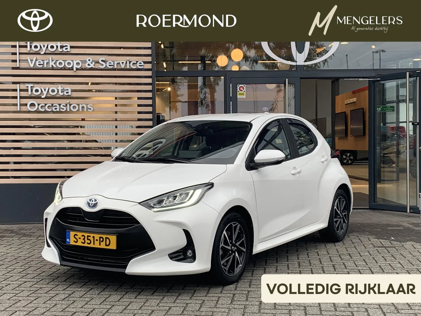 Toyota Yaris (2023) — foto 1