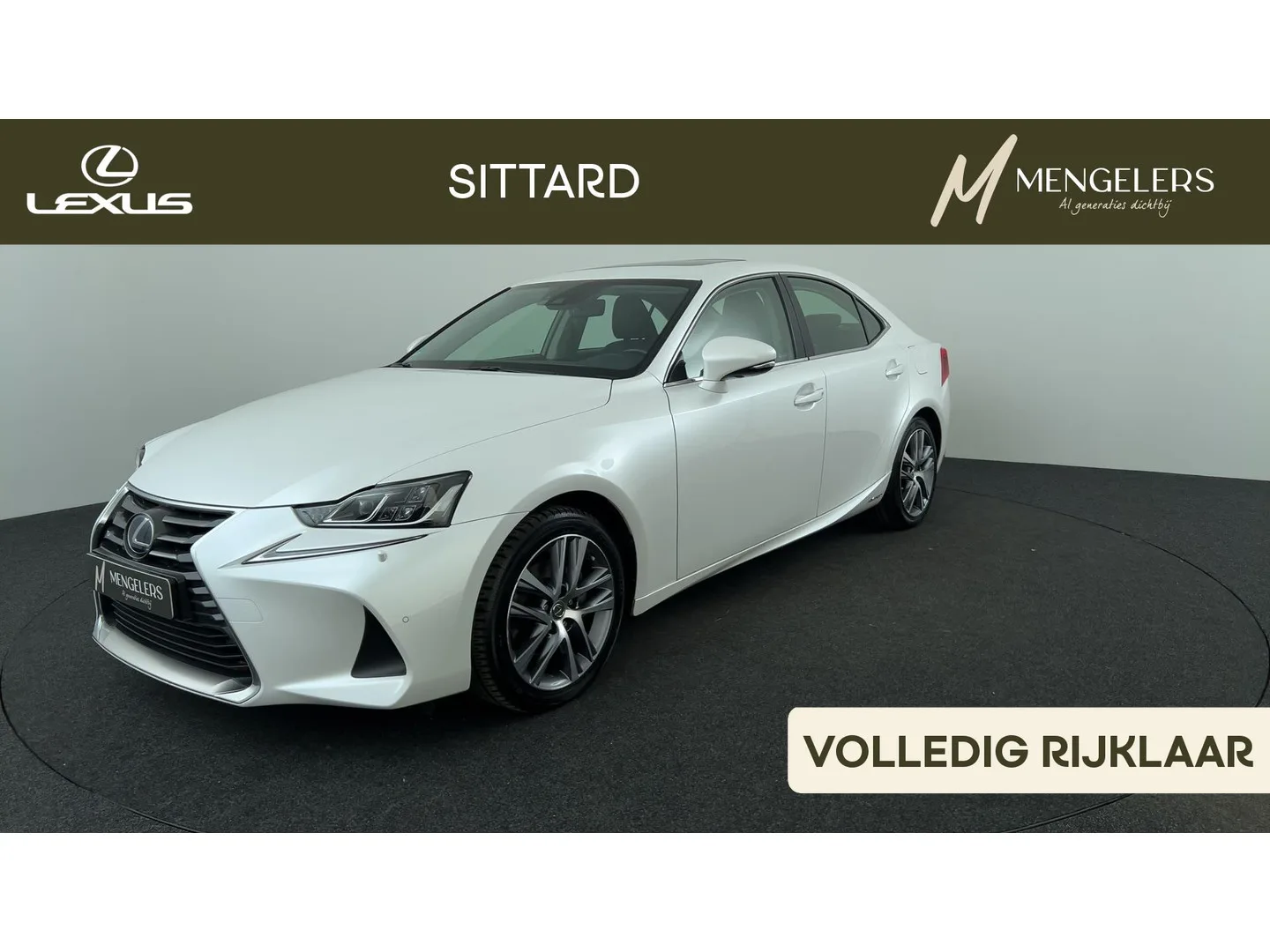 Lexus IS (2021) — foto 1