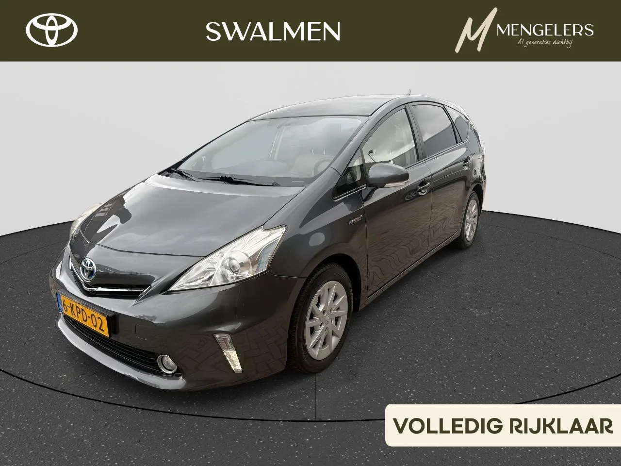 Toyota Prius Wagon (2013) — foto 1